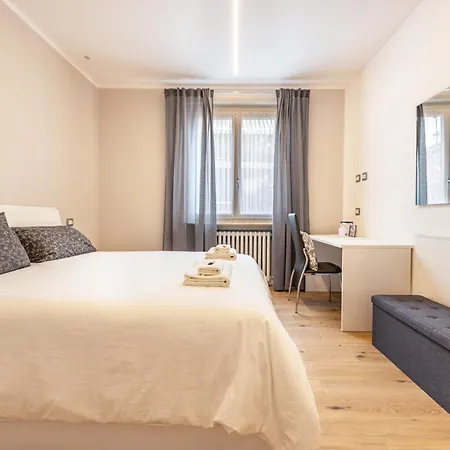 New Casa Ilaria Close To Center Апартаменты *