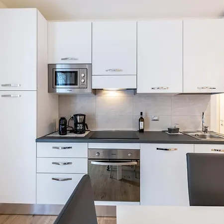 New Casa Ilaria Close To Center Апартаменты Торри-дель-Бенако